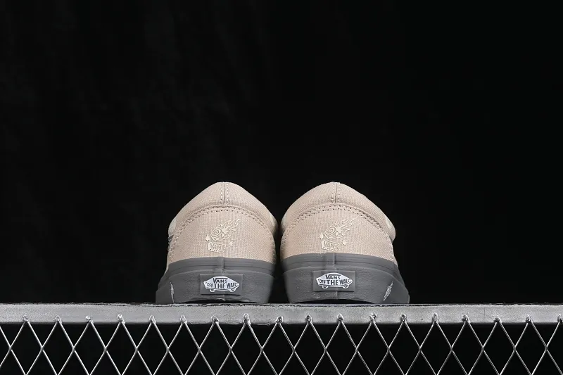All categories Vans Vans series Vans Low Vans low-top Vans Authentic Vans limited low-top casual skateboard shoes VN000EGAQ3F